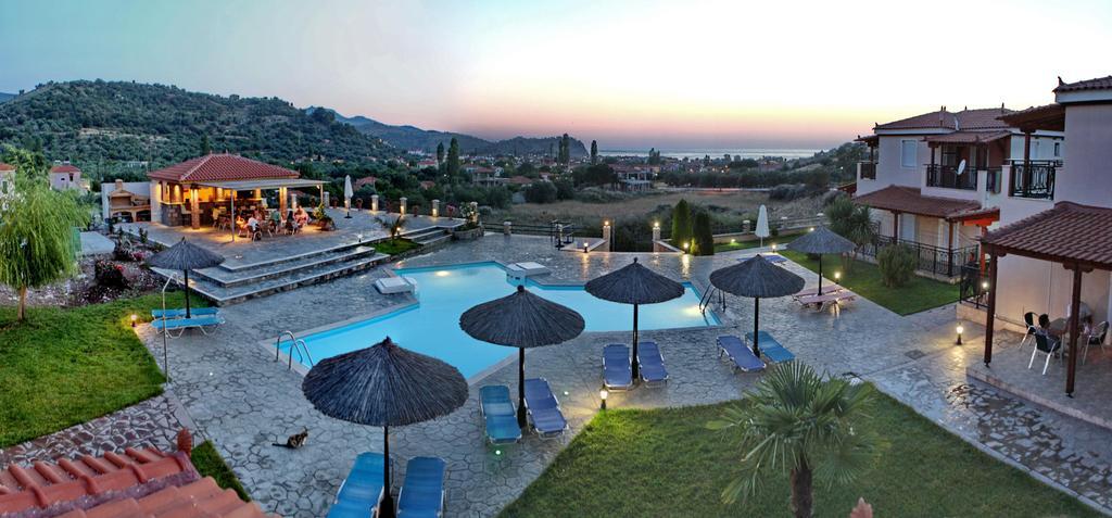 Yakinthos Garden Apartment Anaxos Bagian luar foto